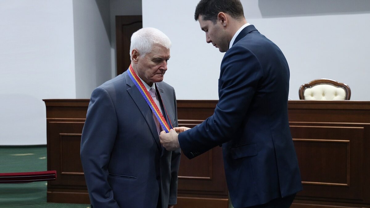 Экс-глава Калининградской области стал Почетным гражданином региона gov39.ru