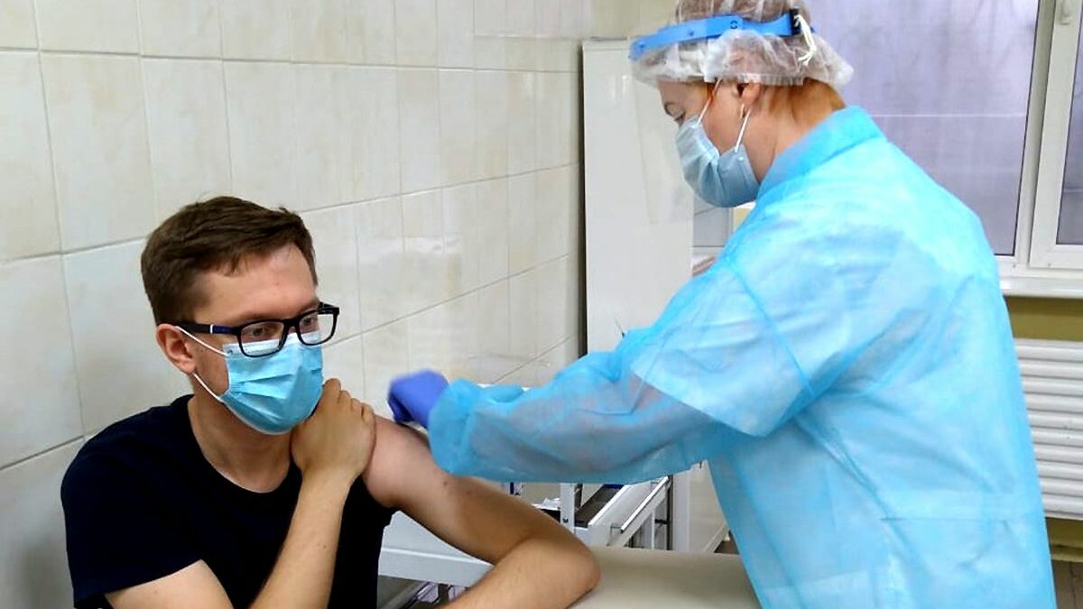 В Калининградской области в 2021 году вакцинировано от коронавируса около 0,5 млн жителей gov39.ru