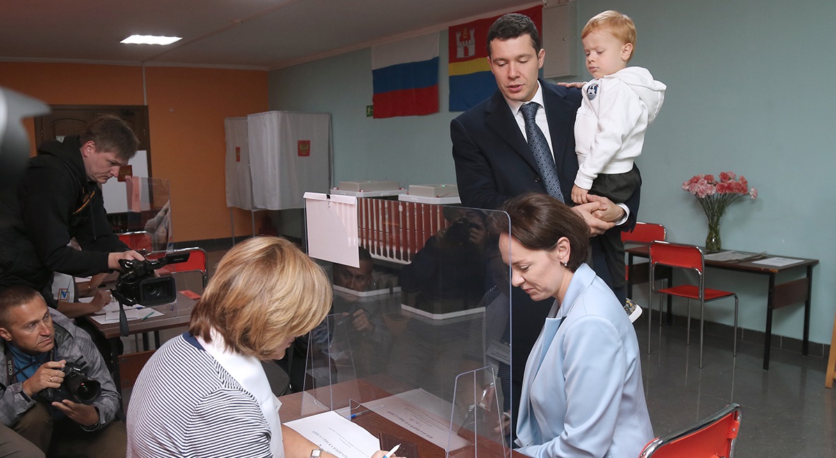Калининградский губернатор одним из первых проголосовал на выборах главы региона gov39.ru