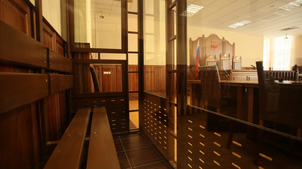 В Калининградской области мужчина приговорен к 11 годам колонии за насилие в отношении падчерицы t.me/OblSud_klg