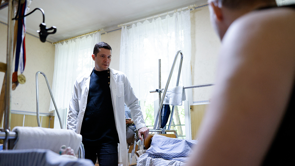 Калининградский губернатор навестил бойцов СВО, находящихся на лечении в госпитале gov39.ru