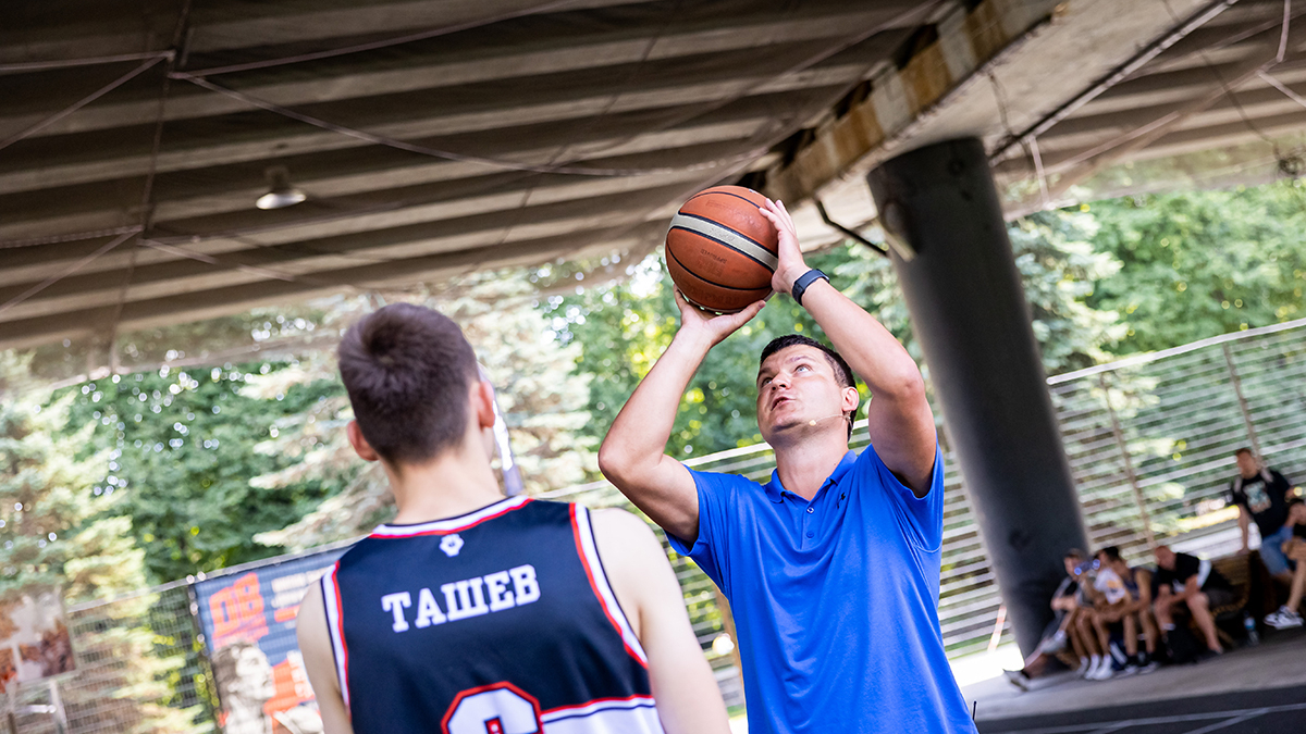 Мастер спорт калининград. Баскетбол Калининград. Дюна баскетбол Калининград. МАУ бюпо баскетболу Калининград.