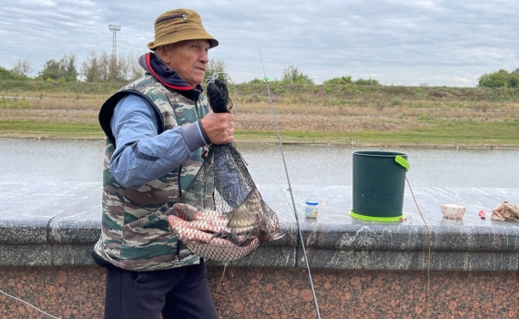 Секрет ноябрьской прикормки: как увеличить улов в холодной воде — рыбки мечтают о таком Секрет ноябрьской прикормки: как увеличить улов в холодной воде — рыбки мечтают о таком